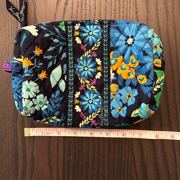 Vera Bradley Med. Cosmetic Bag/Pouch - Multicolored Blue Floral Print (Retired) - Picture 3 of 5